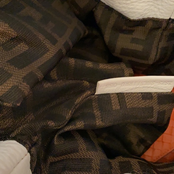 FENDI SPY BAG - Picture 9 of 16